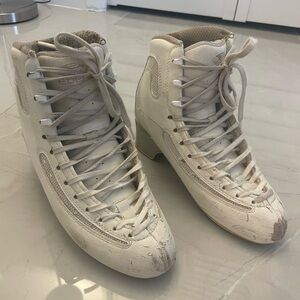 Edea ice skates